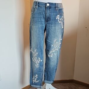 White House Black Market Blue Girlfriend Jeans with White Embroidery